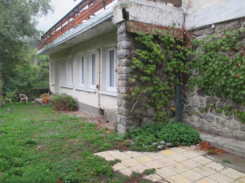 Maison ancienne - 640 m² - 25 pièces