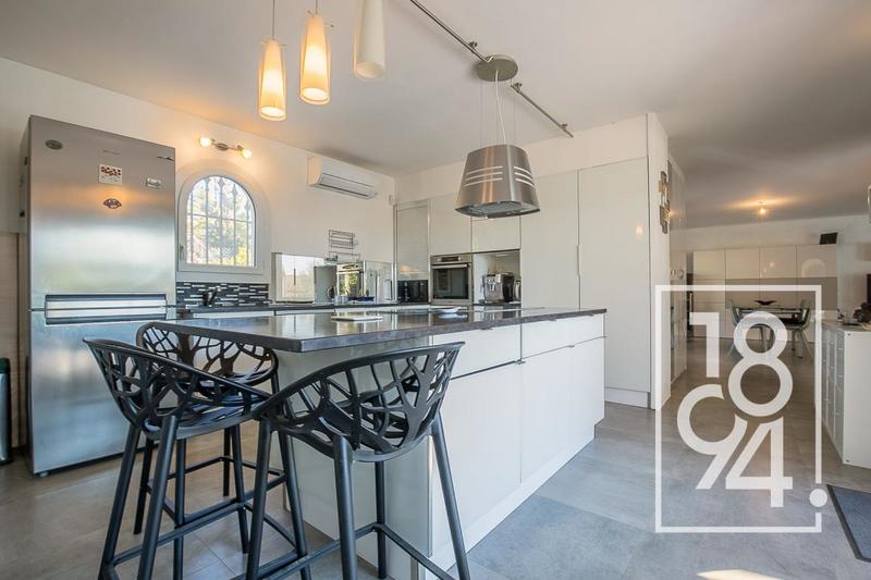 Villa - 142 m² - 5 pièces