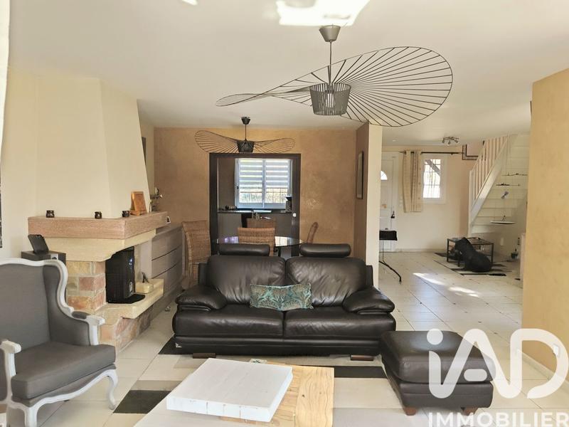 Maison - 191 m² - 8 pièces