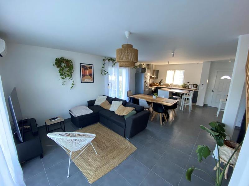 Maison - 95 m² - 4 pièces