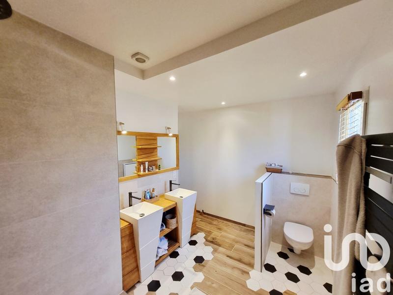 Maison - 141 m² - 5 pièces