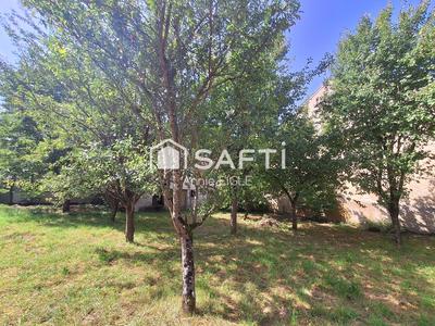 Maison - 260 m² - 9 pièces