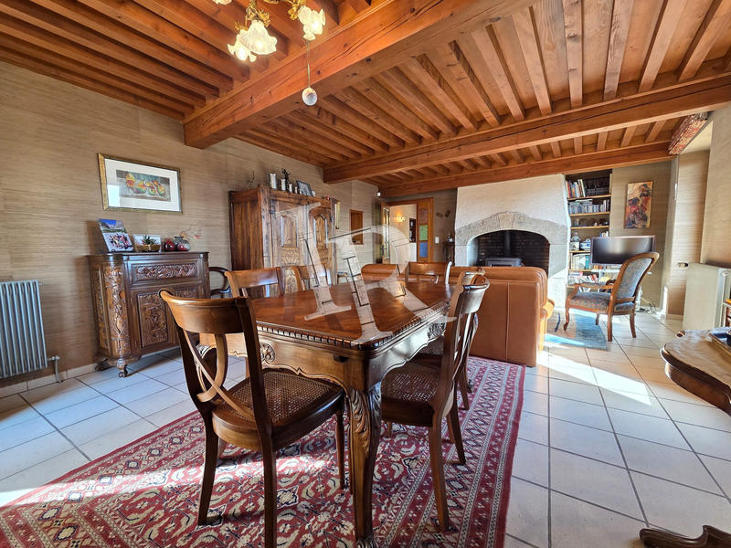 Maison - 158 m² - 5 pièces