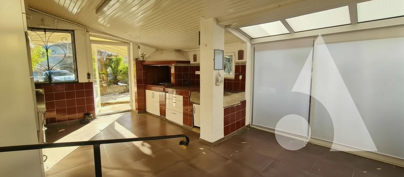 Maison - 151 m² - 6 pièces