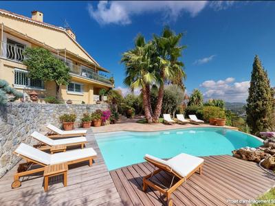 Villa - 142 m² - 5 pièces