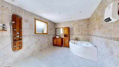 Maison - 165 m² - 6 pièces