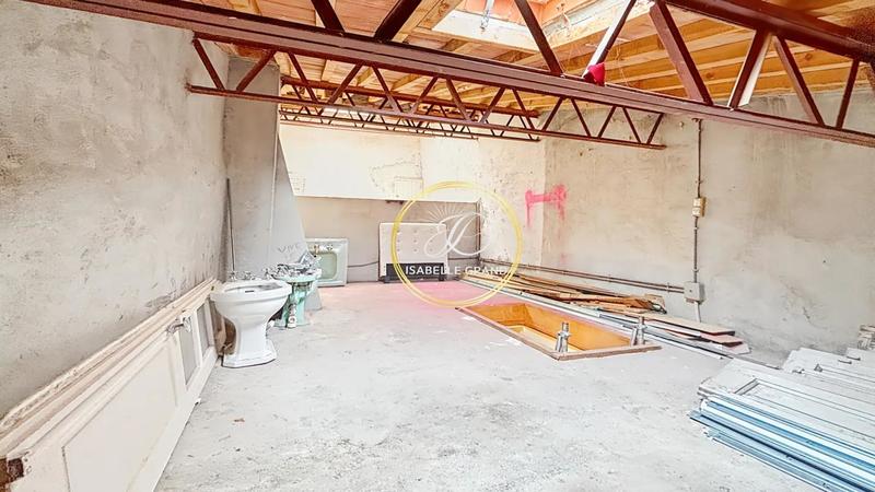 Propriété - 163 m² - 6 pièces