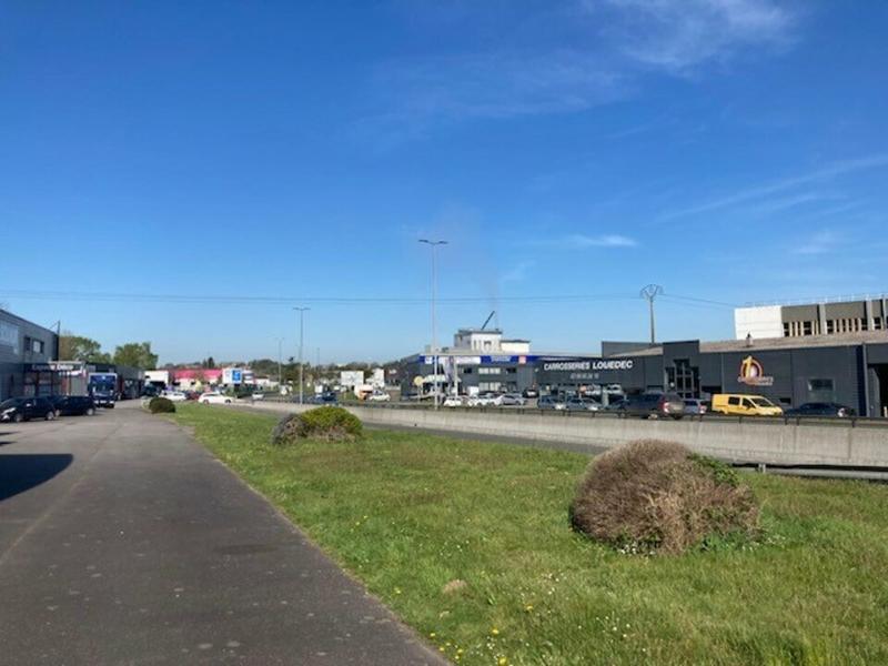 Local commercial - 644 m²