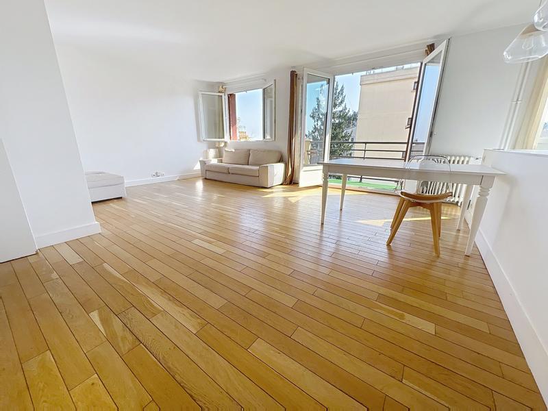 Appartement - 77 m² - 5 pièces