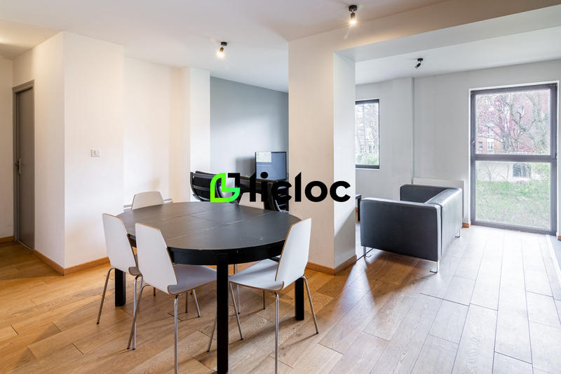 Appartement - 118 m² - 6 pièces