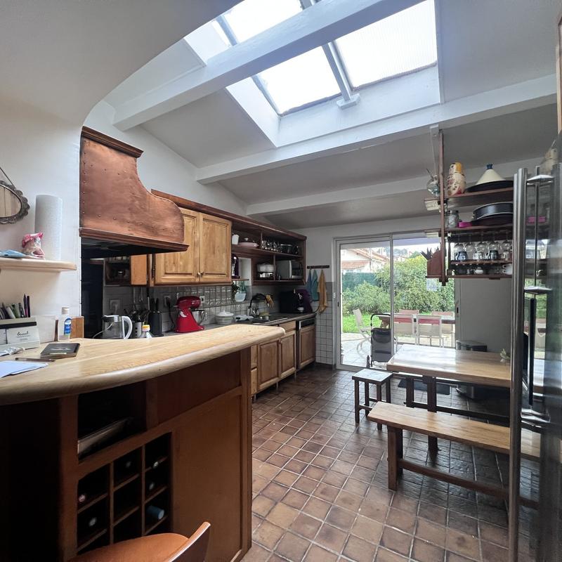 Maison ancienne - 238 m² - 7 pièces