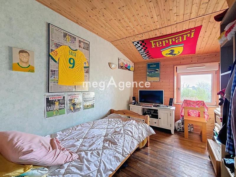 Maison - 200 m² - 9 pièces