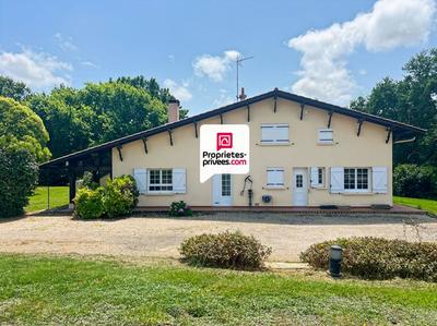 Maison - 382 m² - 18 pièces