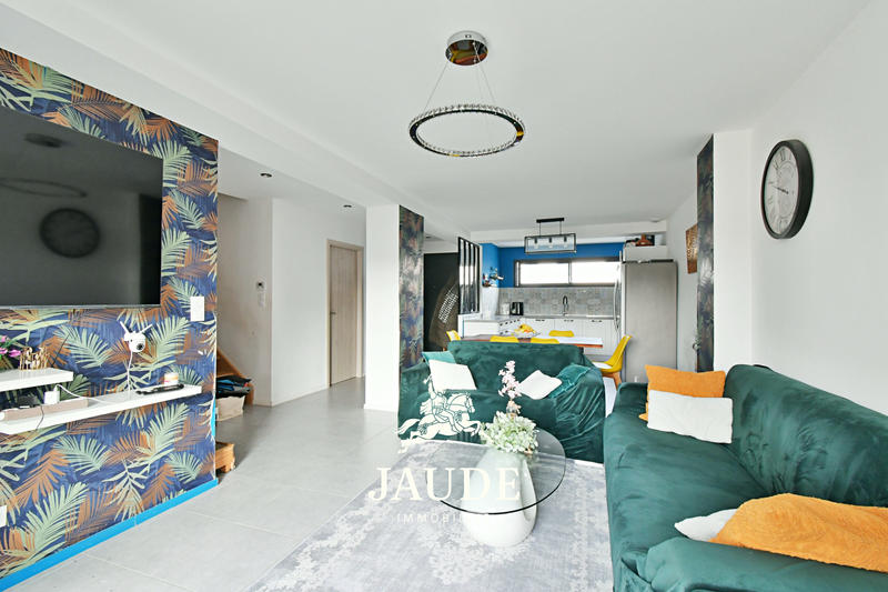 Maison - 121 m² - 5 pièces