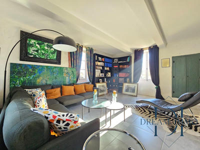 Maison - 190 m² - 6 pièces