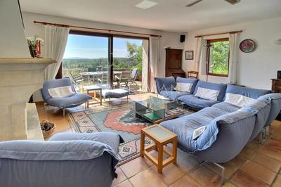 Maison - 236 m² - 7 pièces