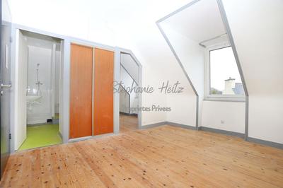 Maison - 1 260 m² - 41 pièces