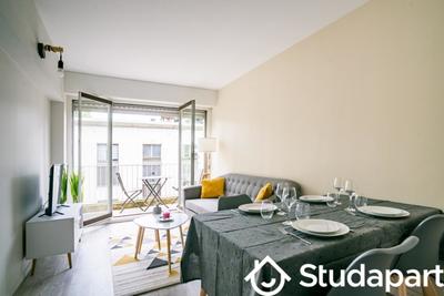 Chambre - 10 m² - 1 pièce