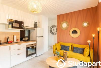 Chambre - 9 m² - 1 pièce