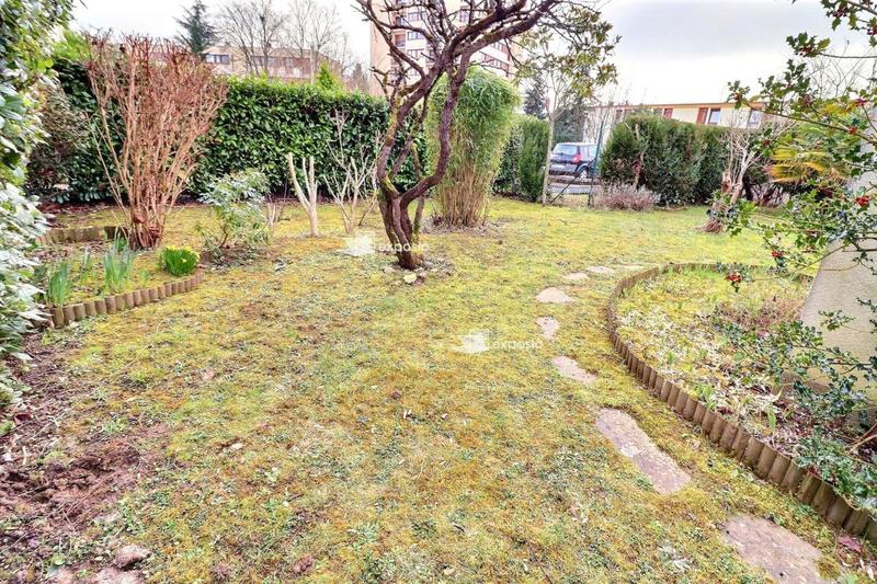 Maison - 83 m² - 4 pièces