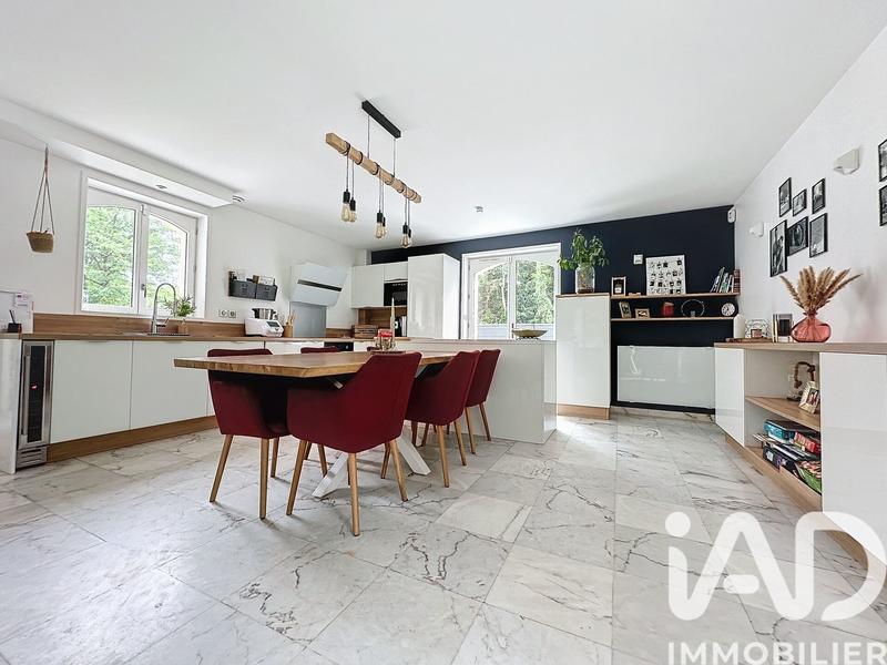 Maison - 140 m² - 6 pièces