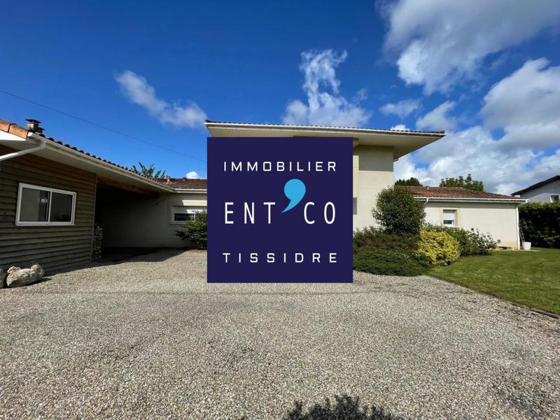 Maison - 236 m² - 8 pièces