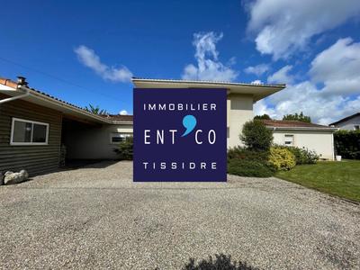 Maison - 236 m² - 8 pièces