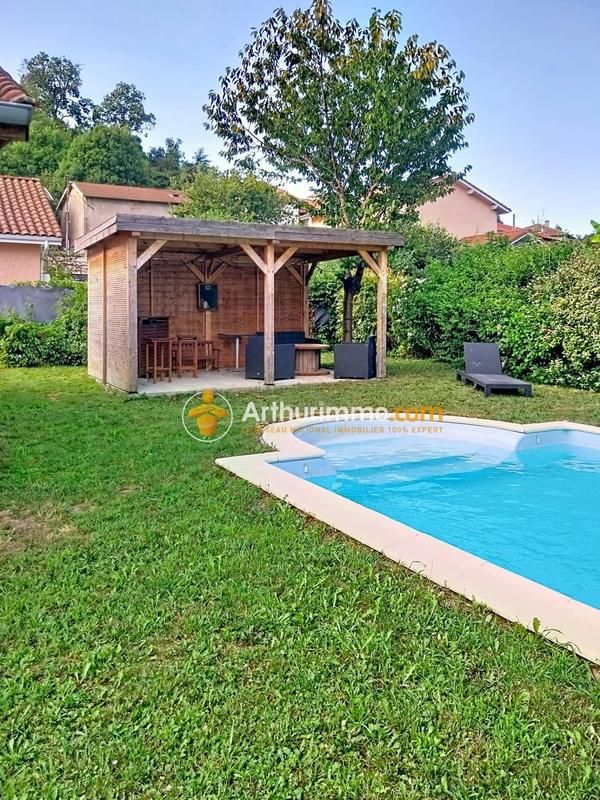 Maison - 102 m² - 5 pièces