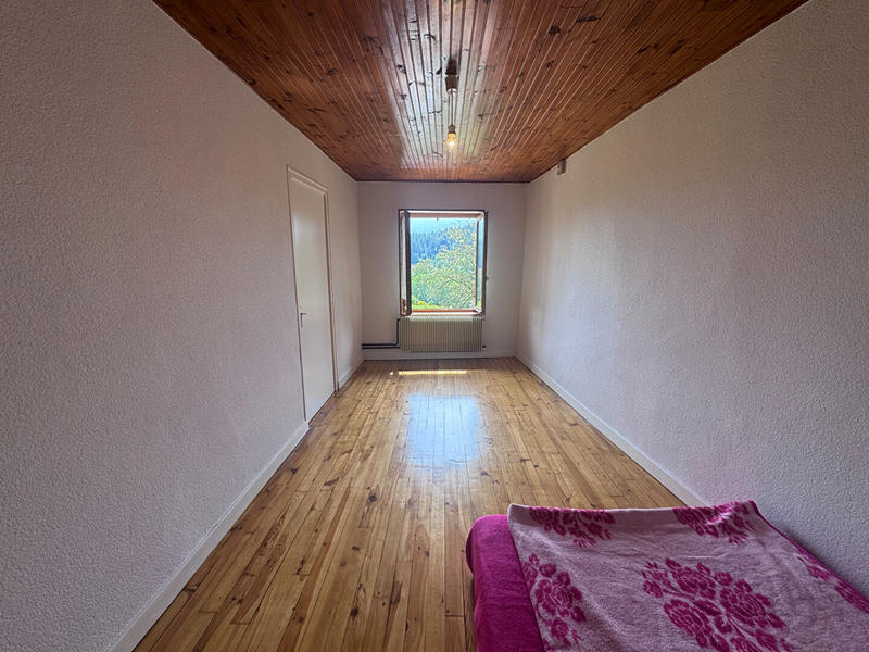 Maison - 210 m² - 9 pièces