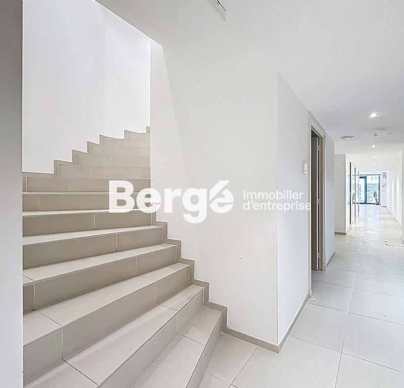 Local commercial - 255 m²