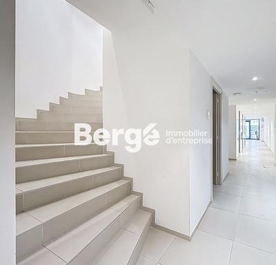 Local commercial - 255 m²