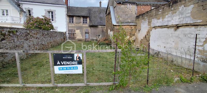 Maison - 260 m² - 12 pièces