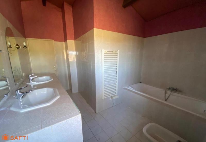 Maison - 122 m² - 4 pièces