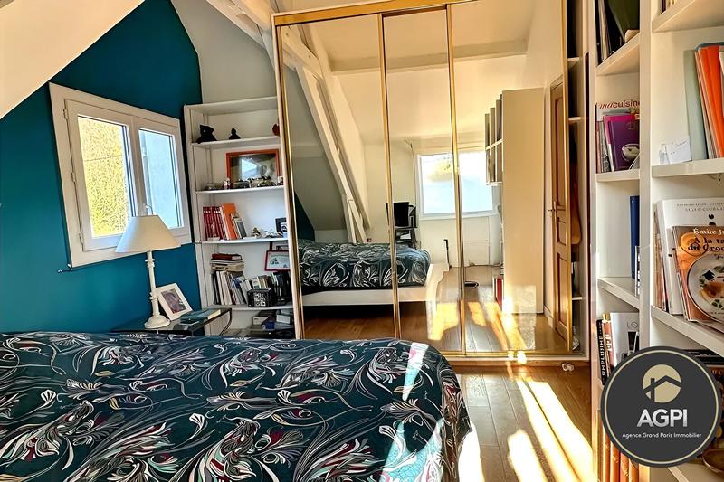 Maison traditionnelle - 122 m² - 5 pièces