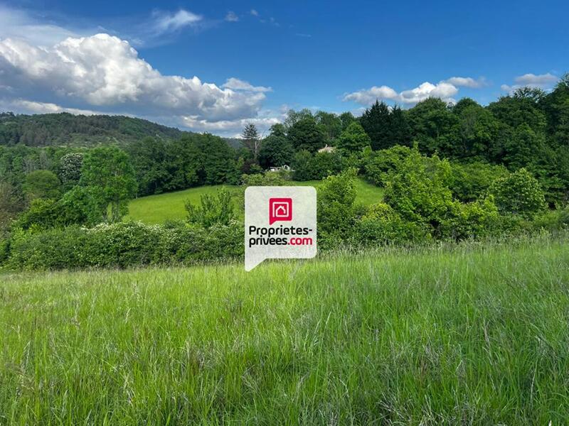 Terrain constructible - 3 350 m²