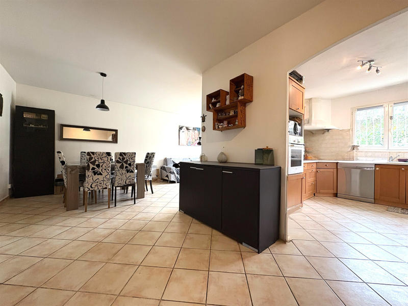 Maison - 135 m² - 6 pièces