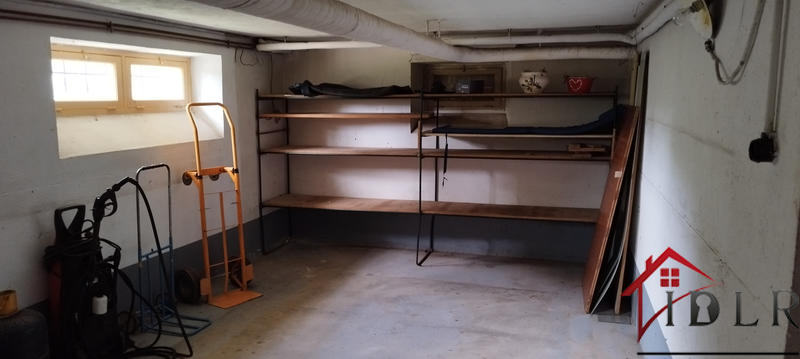 Maison - 277 m² - 10 pièces