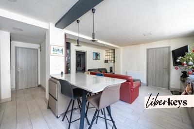 Local commercial - 362 m² - 7 pièces