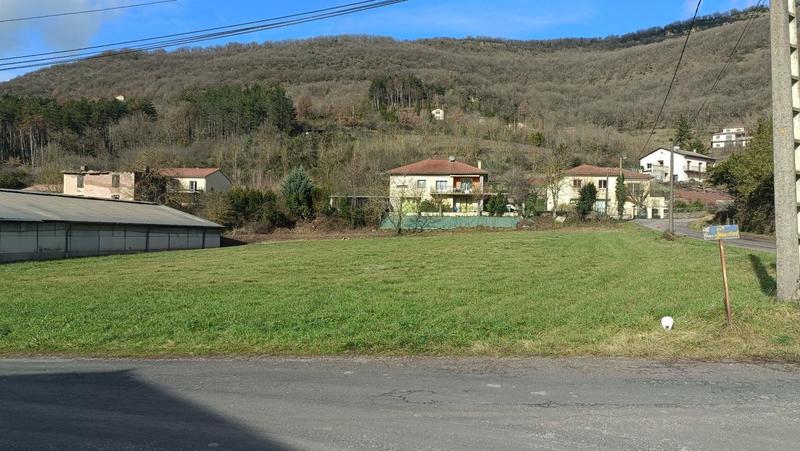 Terrain industriel - 4 838 m²
