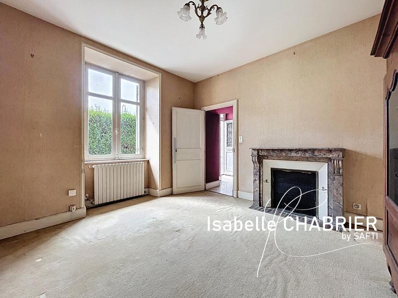 Maison - 212 m² - 7 pièces