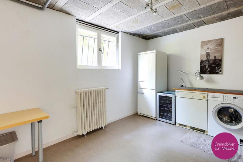 Maison - 250 m² - 7 pièces