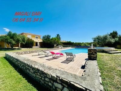 Villa - 245 m² - 7 pièces