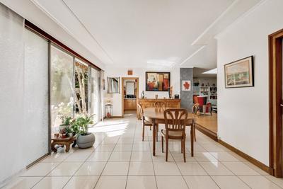 Maison - 245 m² - 7 pièces