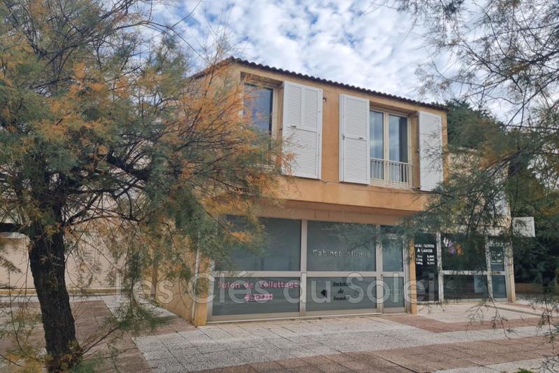 Villa - 80 m² - 4 pièces