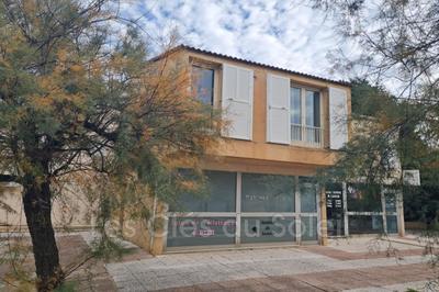 Villa - 80 m² - 4 pièces