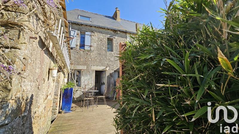 Maison de ville - 160 m² - 9 pièces