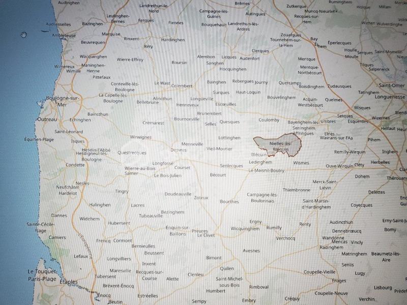 Terrain constructible - 2 500 m²