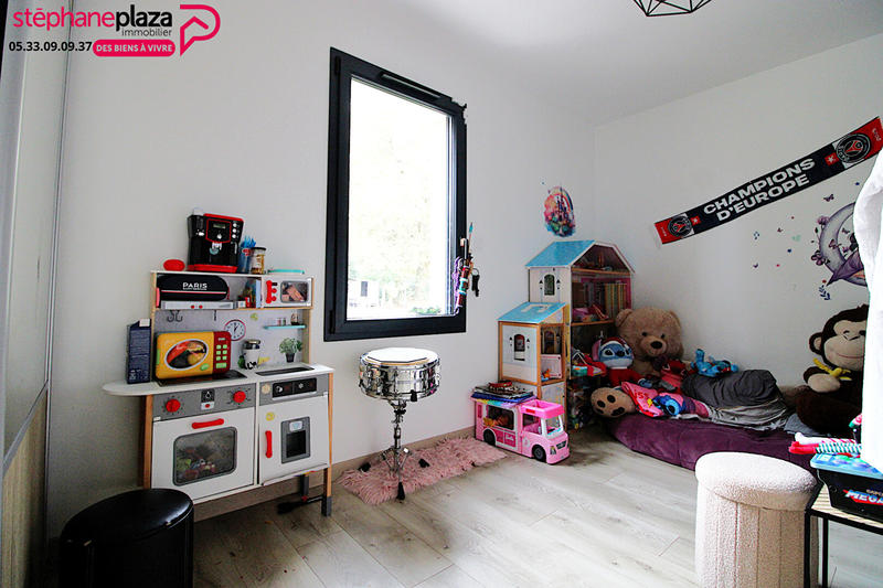 Maison - 155 m² - 5 pièces