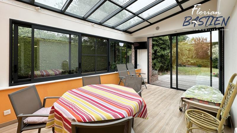 Maison - 208 m² - 7 pièces