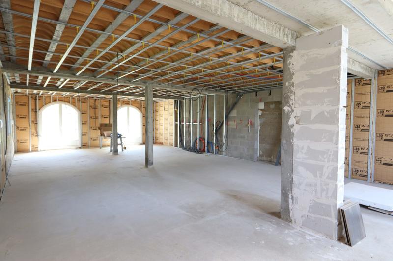 Maison - 310 m² - 8 pièces